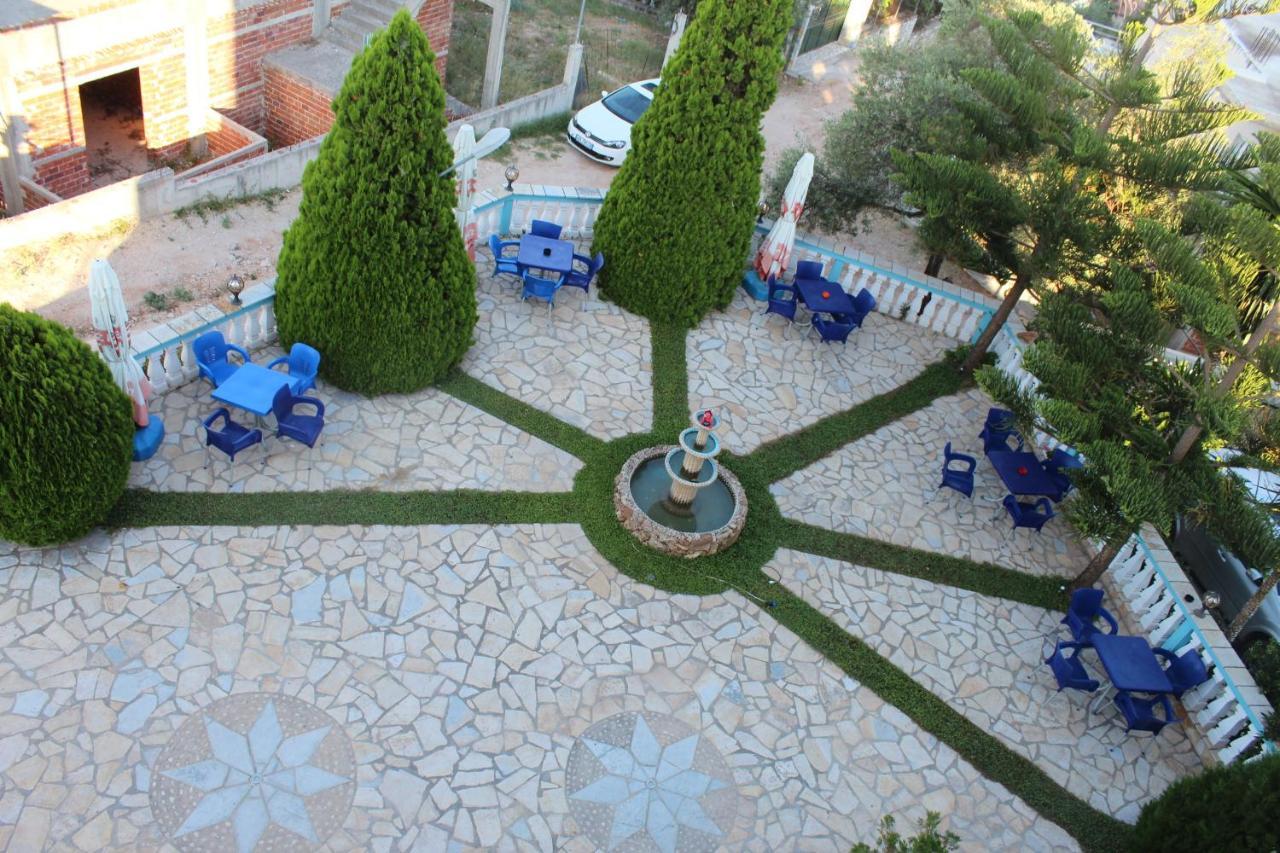 Esmeralda Hotel & Restaurant كساميل المظهر الخارجي الصورة