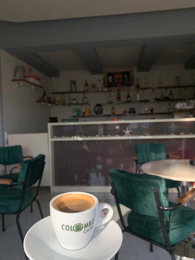 Esmeralda Hotel & Restaurant كساميل المظهر الخارجي الصورة