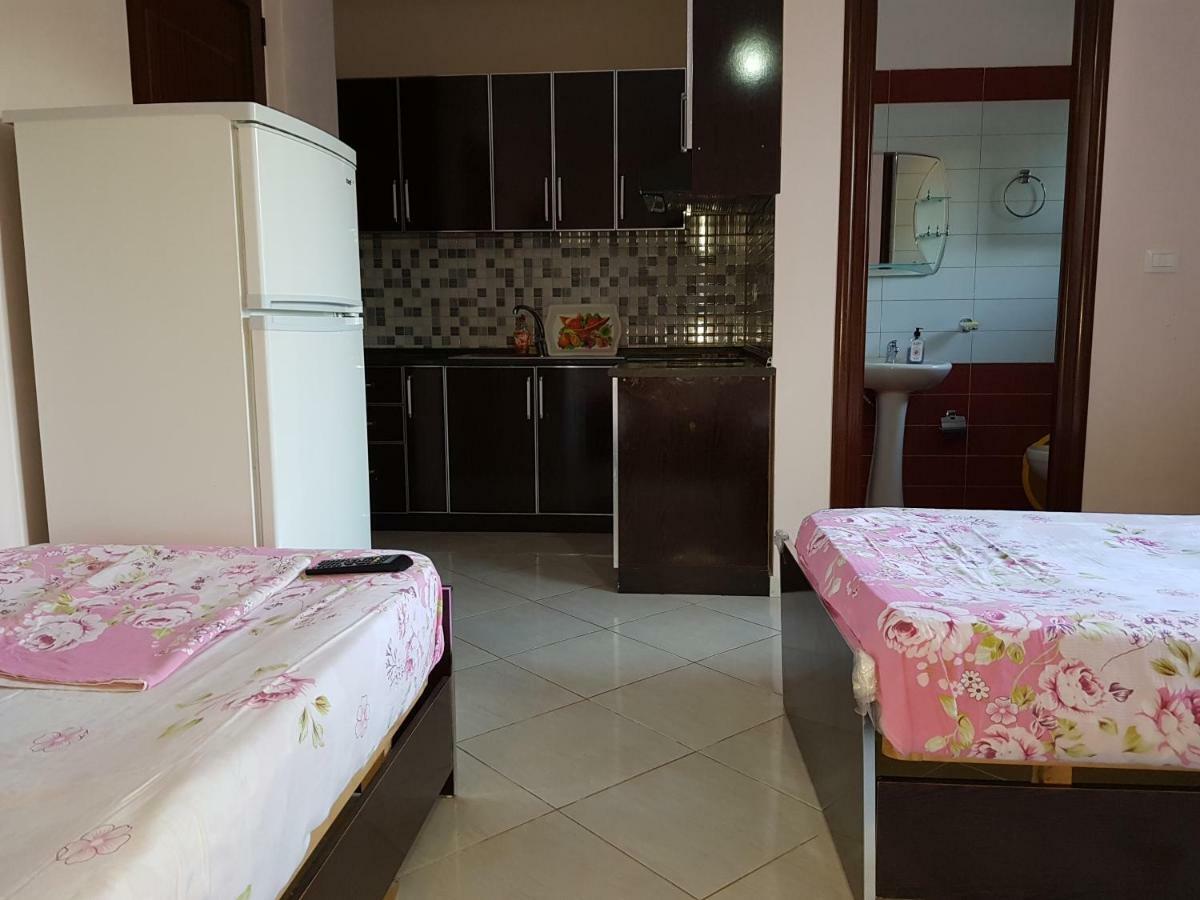 Esmeralda Hotel & Restaurant كساميل المظهر الخارجي الصورة